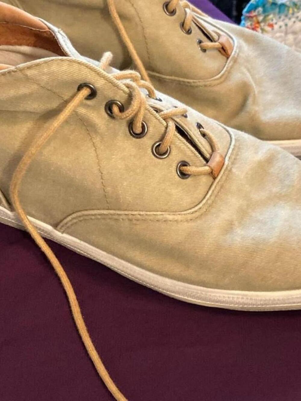 Bass shoes size 10M